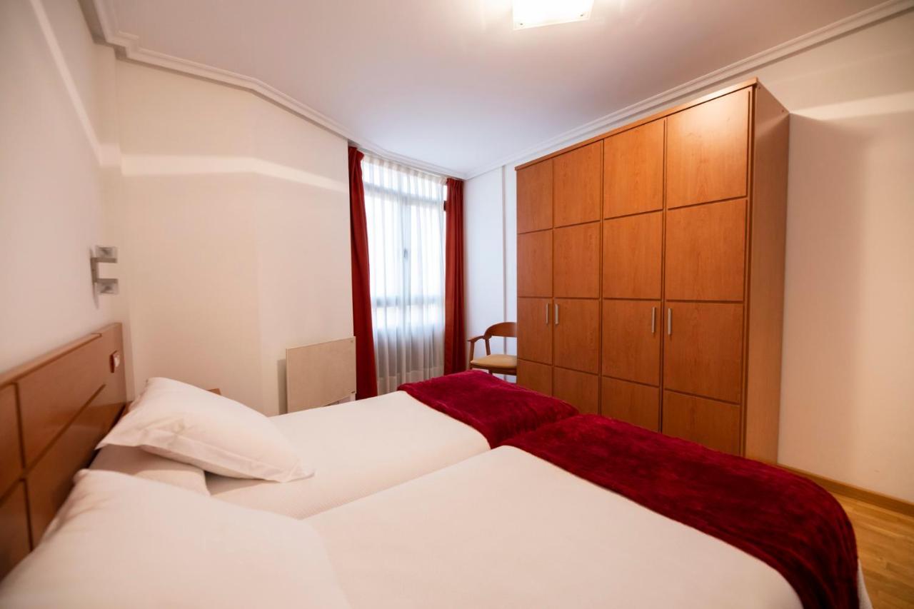Apartamentos Cean Bermudez Gijon Exterior photo